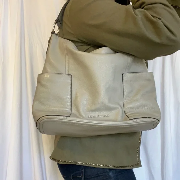 Michael Kors leather gray shoulder bag - Picture 2 of 4